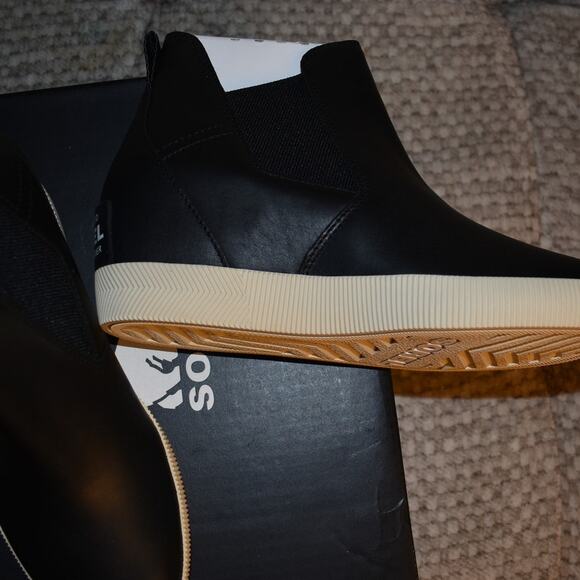 Sorel Black Out and About Waterproof Slip On Wedges Sneakers Size 7 New In Box - Picture 6 of 8